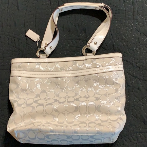 Coach shoulder bag - Picture 2 of 3